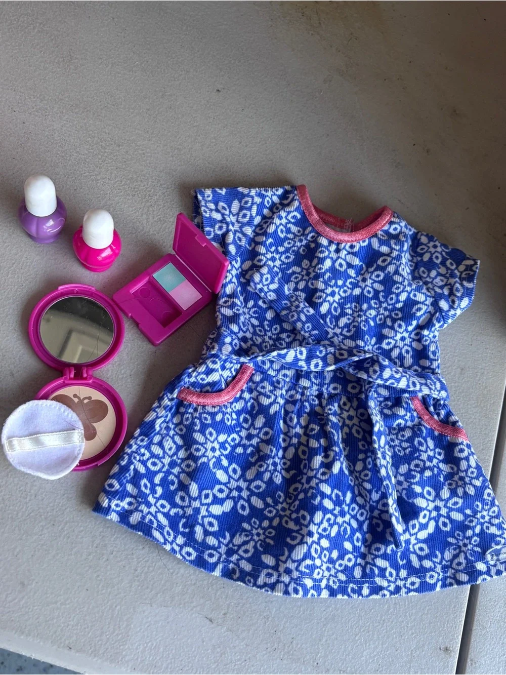 American Girl Truly Me Indigo Bubble Dress Corduroy Print And Cosmetics